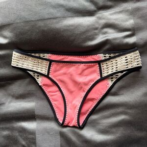 VICTORIA'S SECRET Coral Pink Crochet Boho Swim Bikini Bottom Size M Medium
